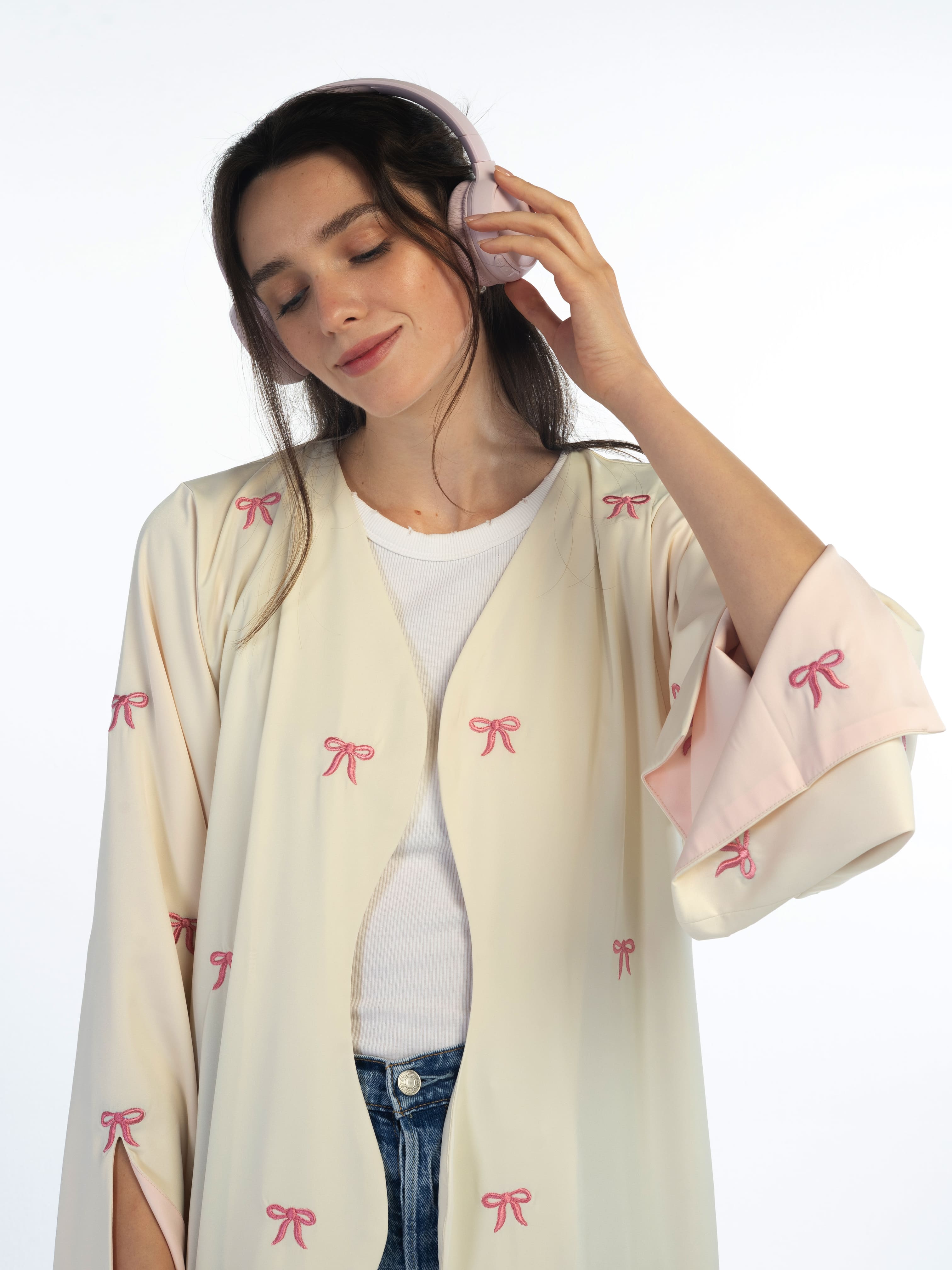 Latifa - Off White with Pink Abaya Telal Femina 