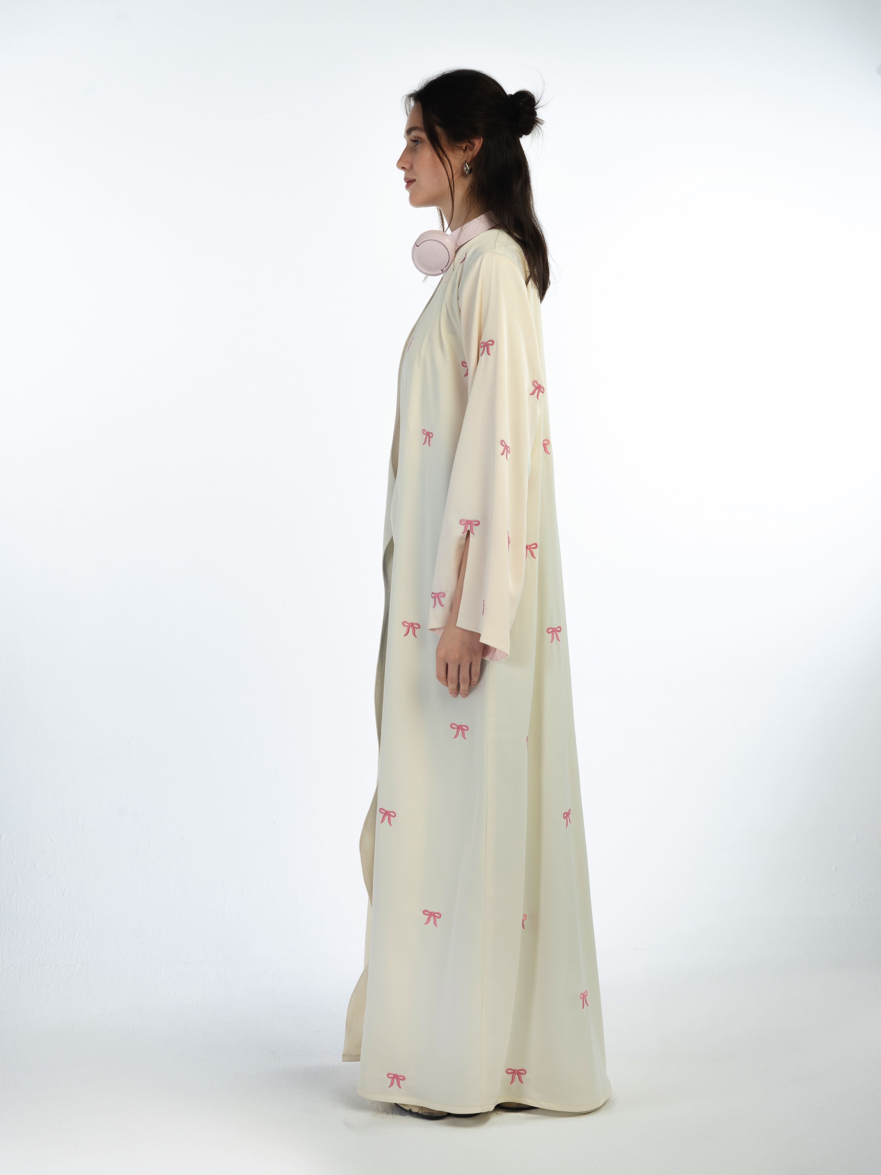 Latifa - Off White with Pink Abaya Telal Femina 