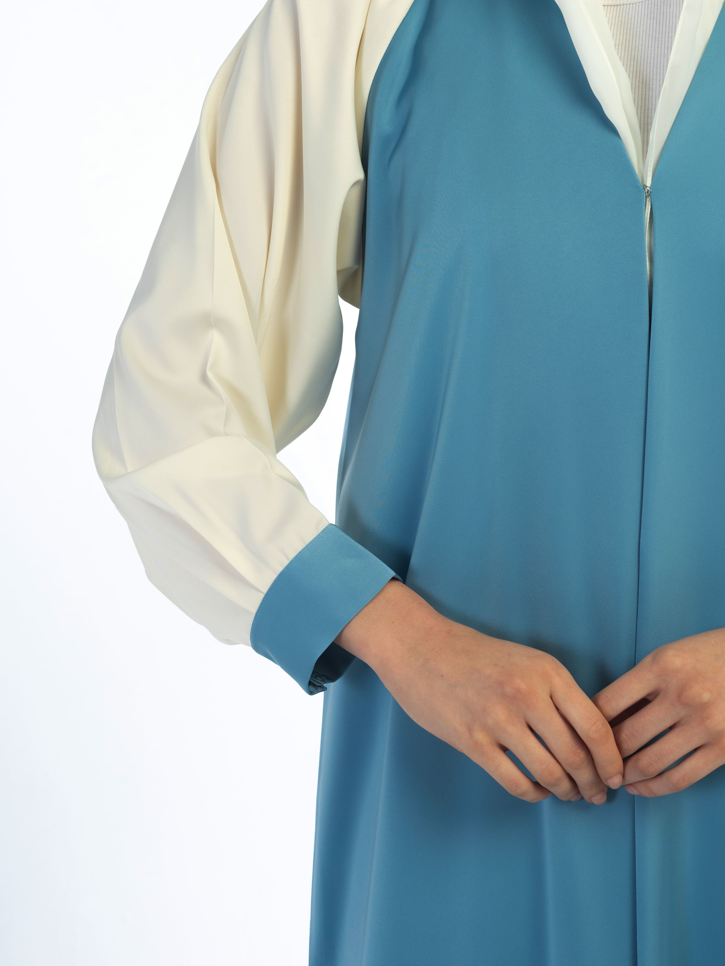 Yusraa - Blue Abaya Telal Femina 